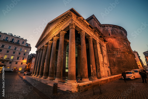 Photography Rome, Italy: Trevi Fountain, Italian: Fontana di Trevi, at night