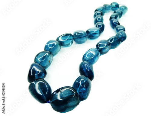 Obraz na płótnie fluorite gemstone beads necklace jewelery w salonie
