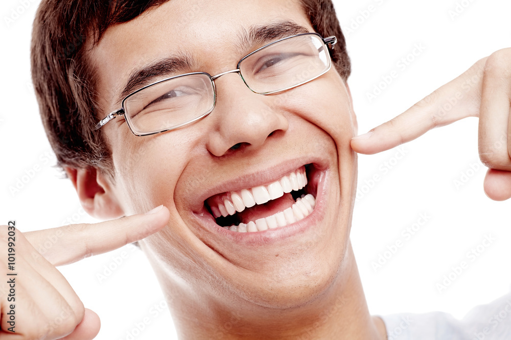 Fotografie Guy showing his healthy smile