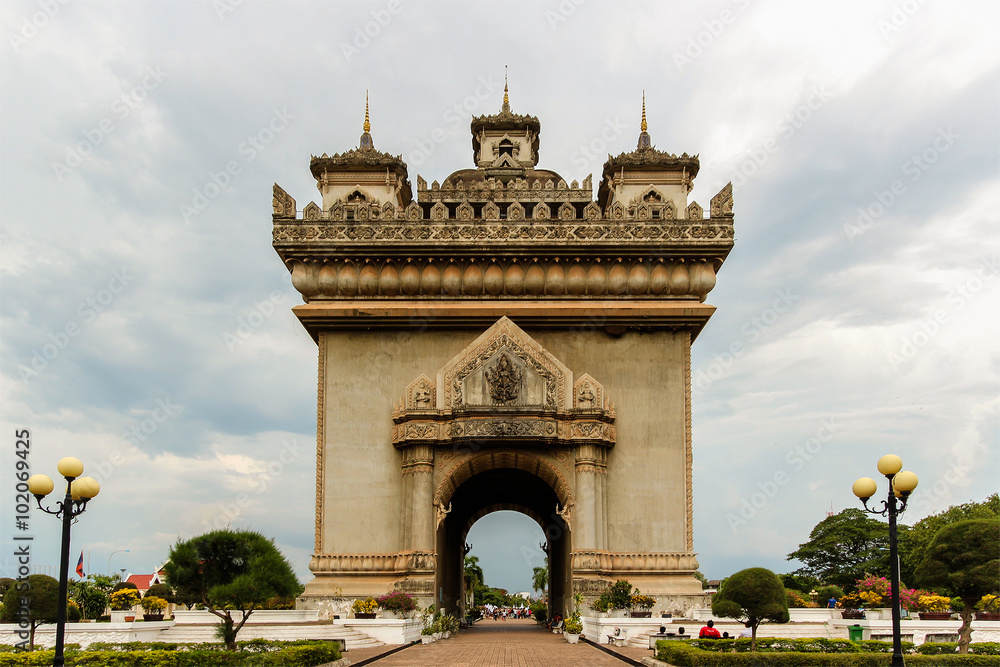 Patuxai literally meaning Victory Gate or Gate of Triumph, Vientaine