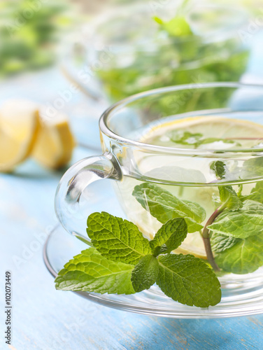 tea with fresh mint and lemon
