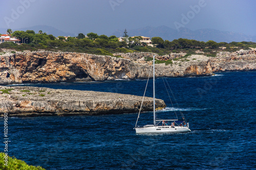 Segeln an der Küste von Mallorca
