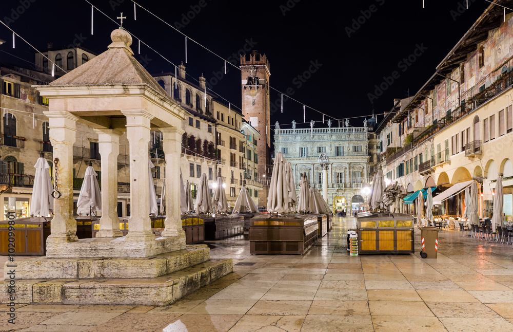 Nightview of Piazza delle Erbe in Verona