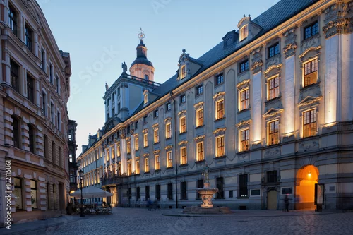 Naklejka na ścianę Uniwersytet Wrocławski w Polsce o zmierzchu