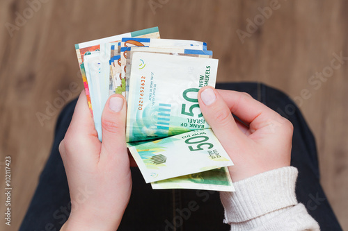 Quadro em tela Salaries, counting money Israeli