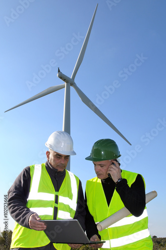 Detecting installation wind turbines © francescomou