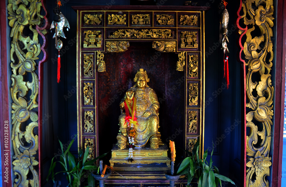 Guan Yu statue in Joss house