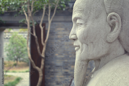 Photos Confucius statue at the garden