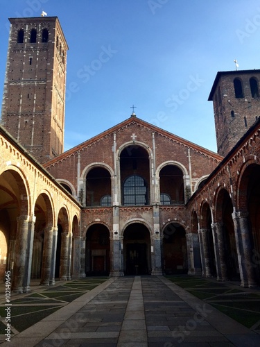 Milano  la Basilica di Sant Ambrogio