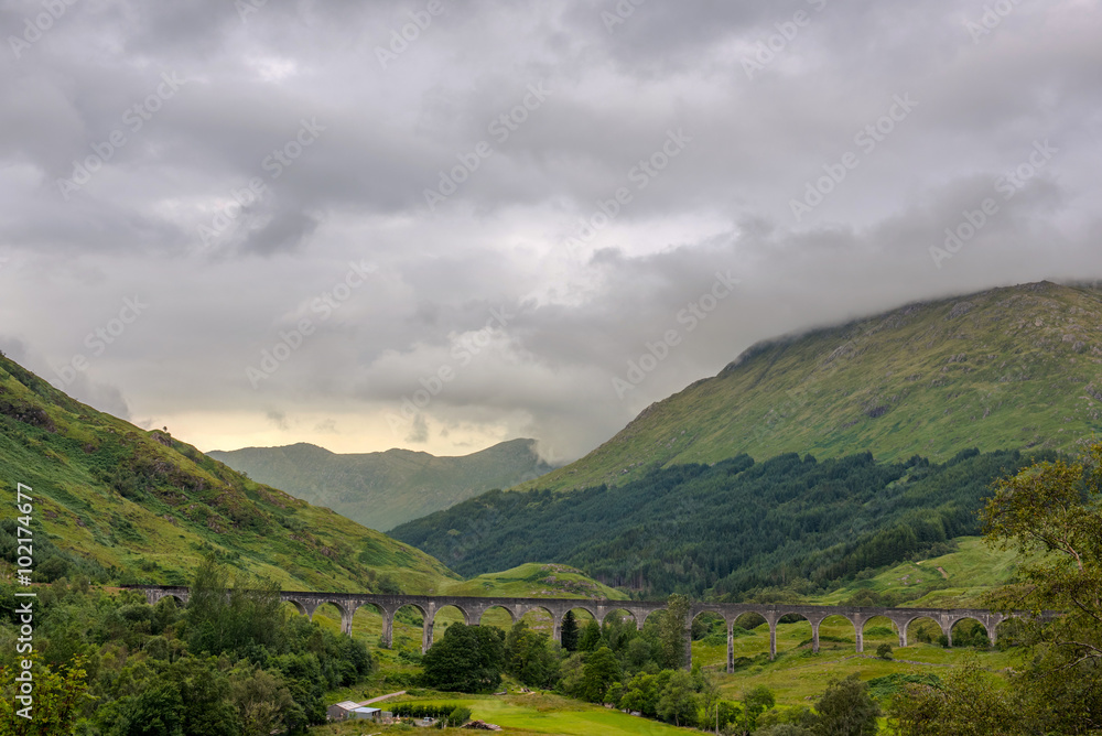 Fototapeta premium Wiadukt Glenfinnan Jacobite