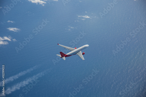 Airbus A330 im Flug aus der Vogelperspektive