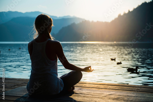Canvas-taulu Sunset meditation