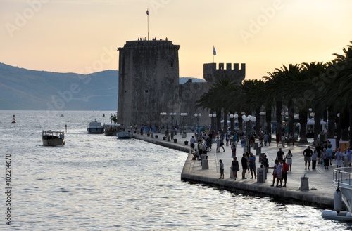 Крепостная набережная