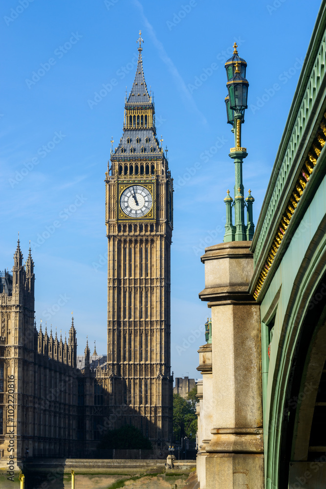 Obraz premium Elizabeth Tower previously called the Clock Tower in London, UK