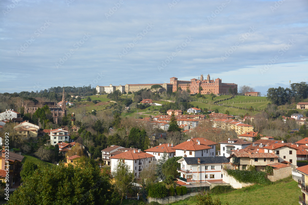 Panorámica del pueblo de Comillas, Cantabria