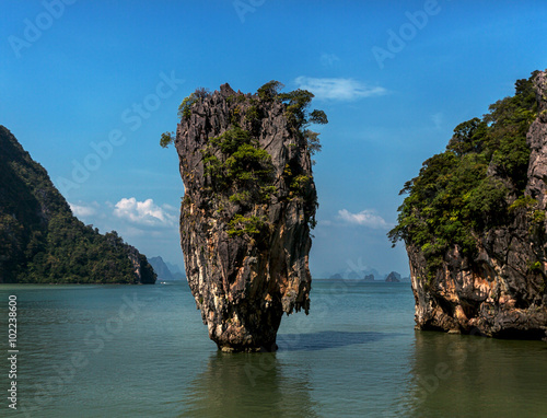 Остров Тапу. Таиланд. "Остров Джеймса Бонда" - туристическая достопримечательность Таиланда.