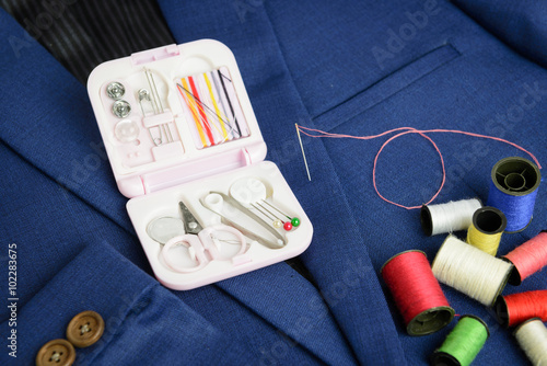 mini sewing kit and thread coil