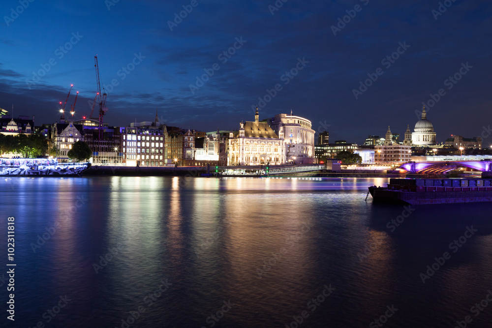 London nights from the piers 