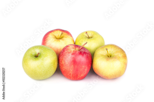 apples isolated on white background