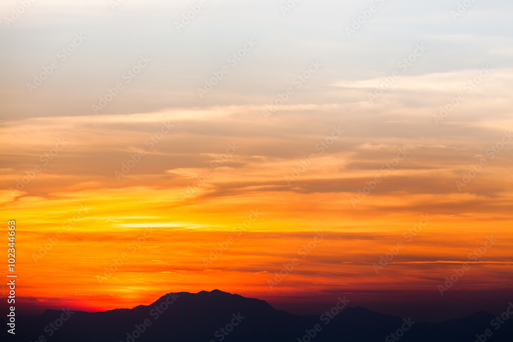 Fototapeta premium colorful dramatic sky with cloud at sunset