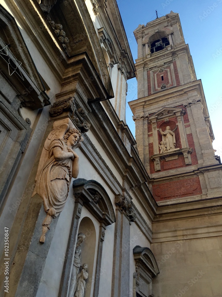 Milano, la Basilica di Santo Stefano