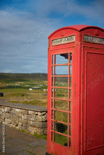 Red telefone box © sophiahilmar
