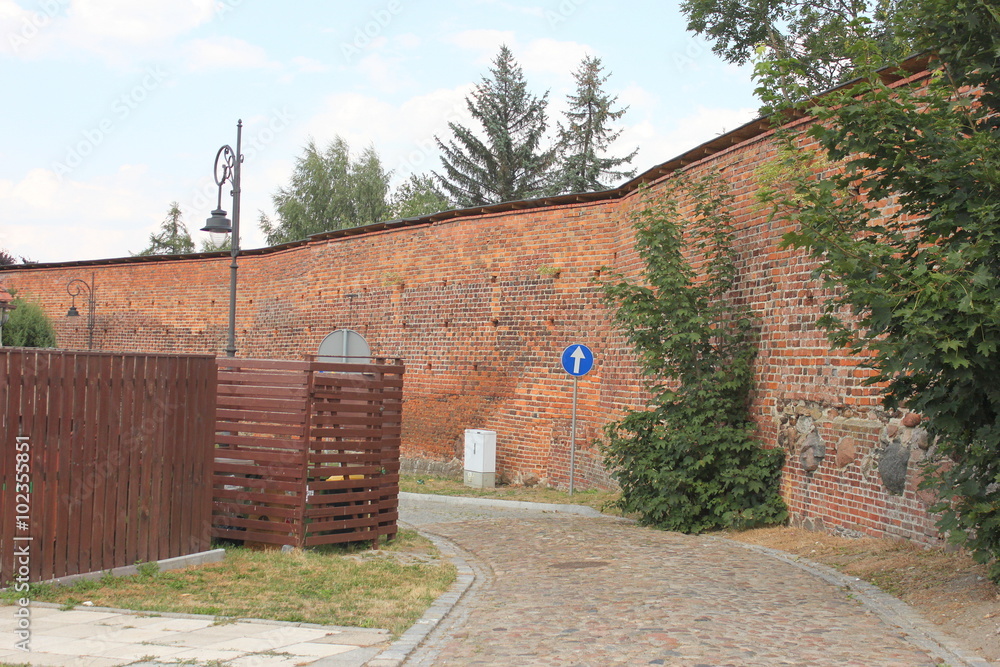 Byczyna- mury miejskie