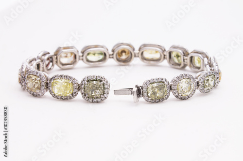 Sparkling Diamond & Gemstone Bracelet in White Gold