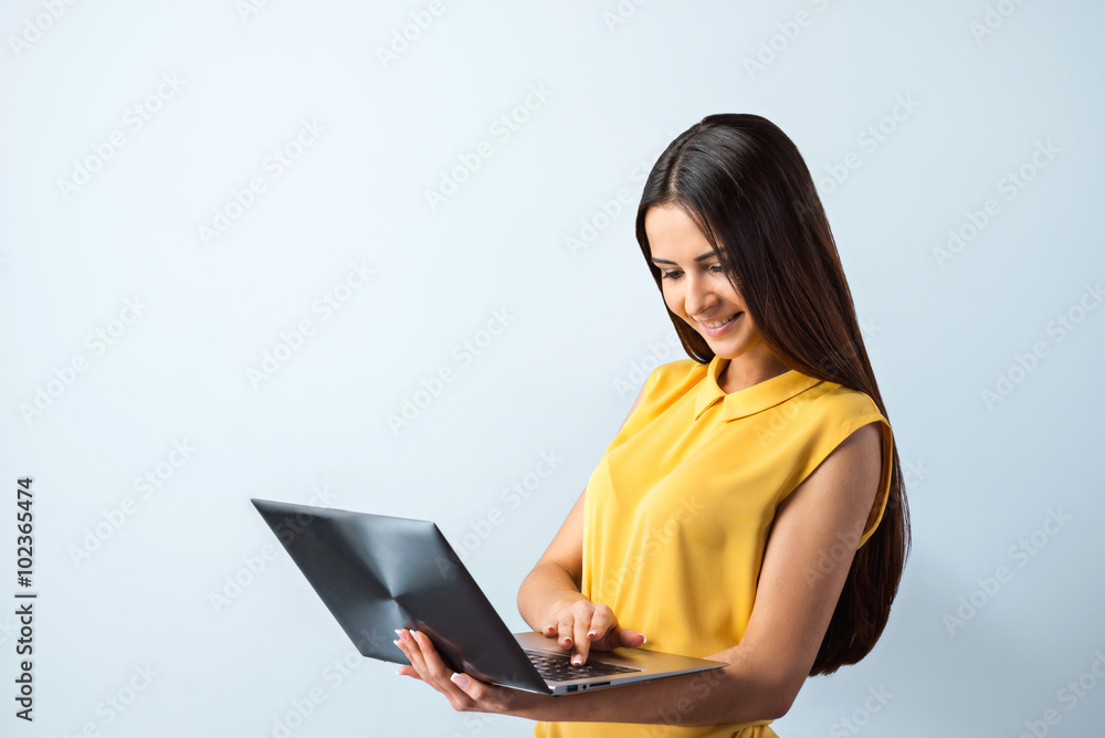 Naklejka premium Nice photo of young business woman