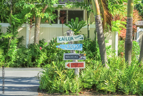 カイルア・ラニカイの標識 / Street sign near Kailua and Lanikai