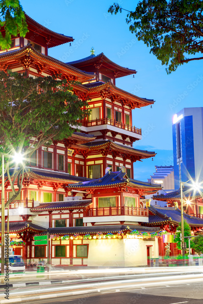 Buddha Toothe Relic Temple  Chinatown  Singapore