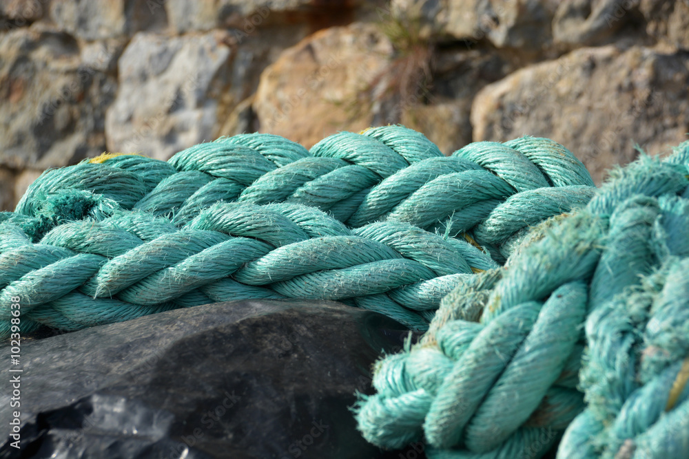 Fototapeta premium cuerdas de un barco pesquero