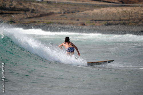 Surfen auf Lanzarote © bevisphoto