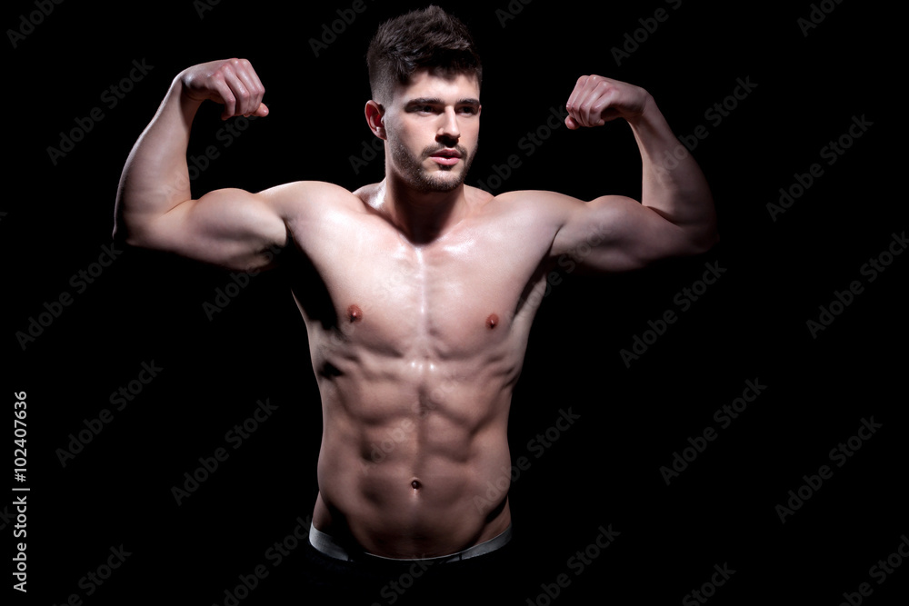 Sexy Mann nackter Oberkörper zeigt Muskeln Porträt