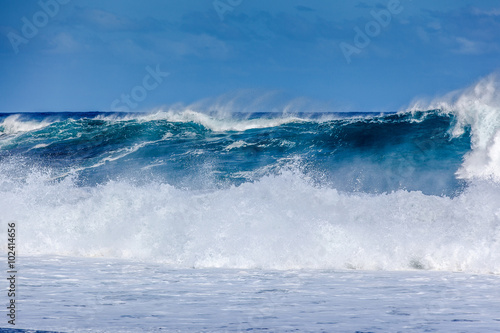 vague géante, plage de l'Etang-Salé-les-Bains, île de la Réunion 