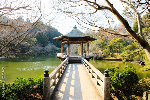 Naritasan Park is a large garden located behind the main building of the Naritasan Shinshoji Temple.