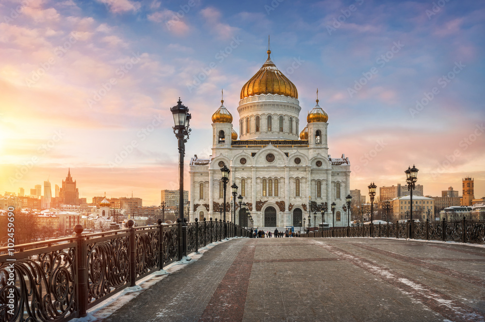 Obraz premium На Патриаршем мосту On Patriarchal Bridge