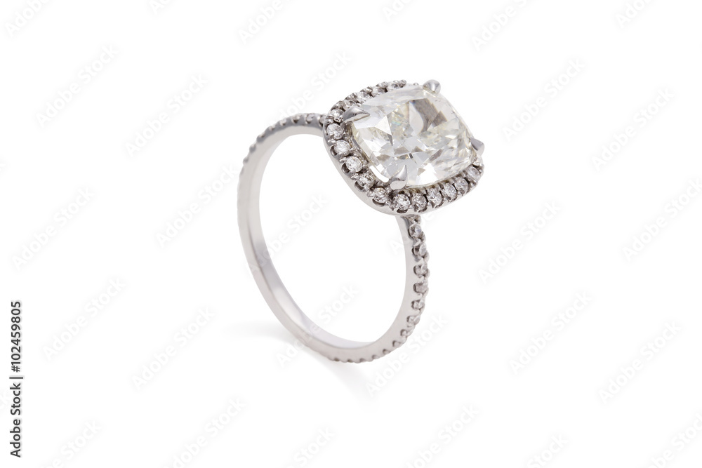 Gorgeous Diamond Ring with Halo Gorgeous Diamond Ring with Halo