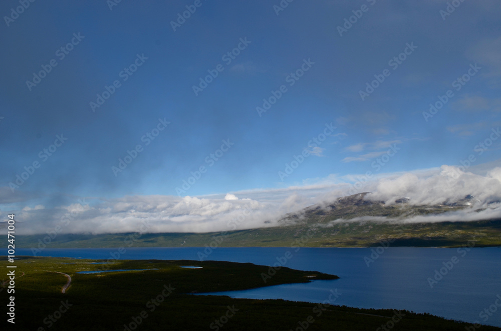 Fototapeta premium Lake Torneträsk in Abisko, Swedish Lapland