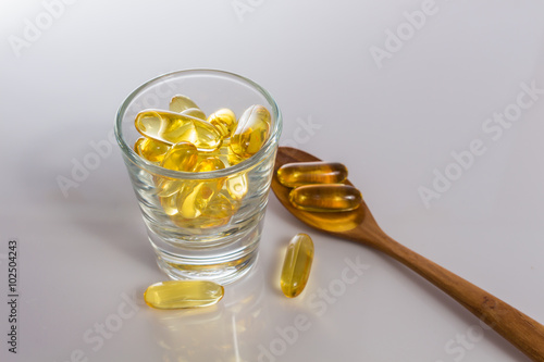 Evening primrose oil capsule,supplementary food.