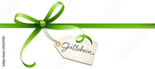 Grüne Schleife mit Gutschein Etikett