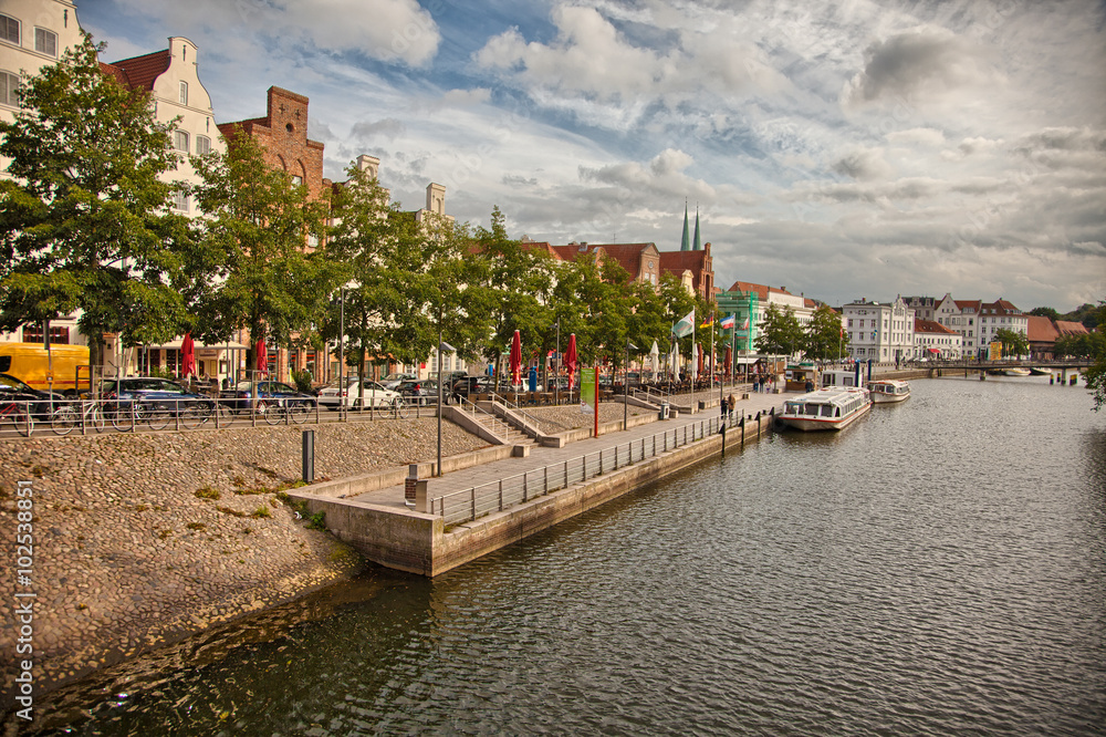 Obraz premium Beautiful scenery and waterways in Lubeck, Germany