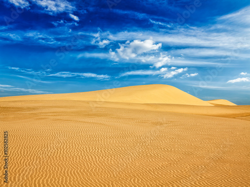 Fototapeta Naklejka Na Ścianę i Meble -  Desert sand dunes on sunrise
