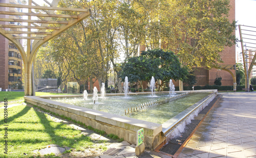 Obraz premium Fuente ornamental en Barcelona
