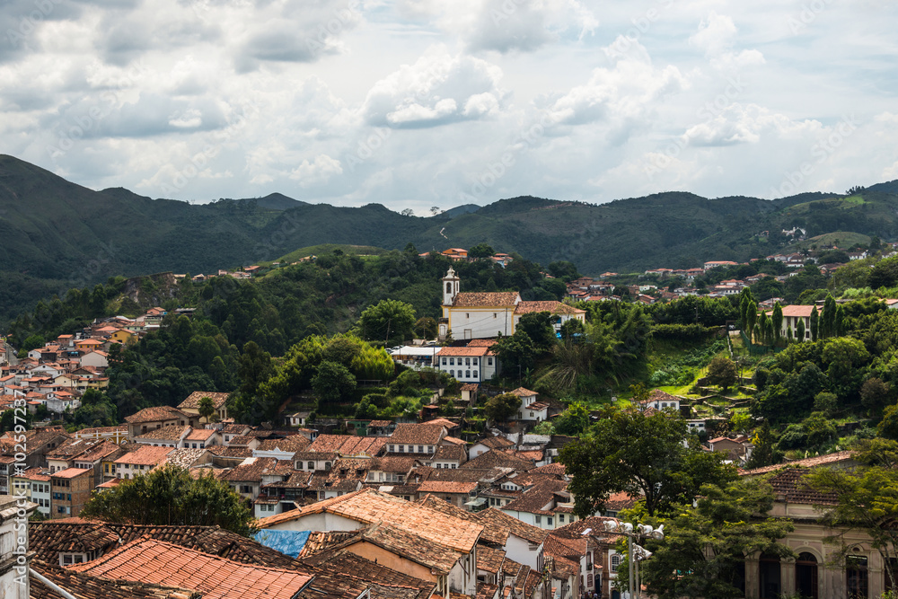 Fototapeta premium Widok na miasto Ouro Preto w Brazylii, wpisane na listę światowego dziedzictwa unesco