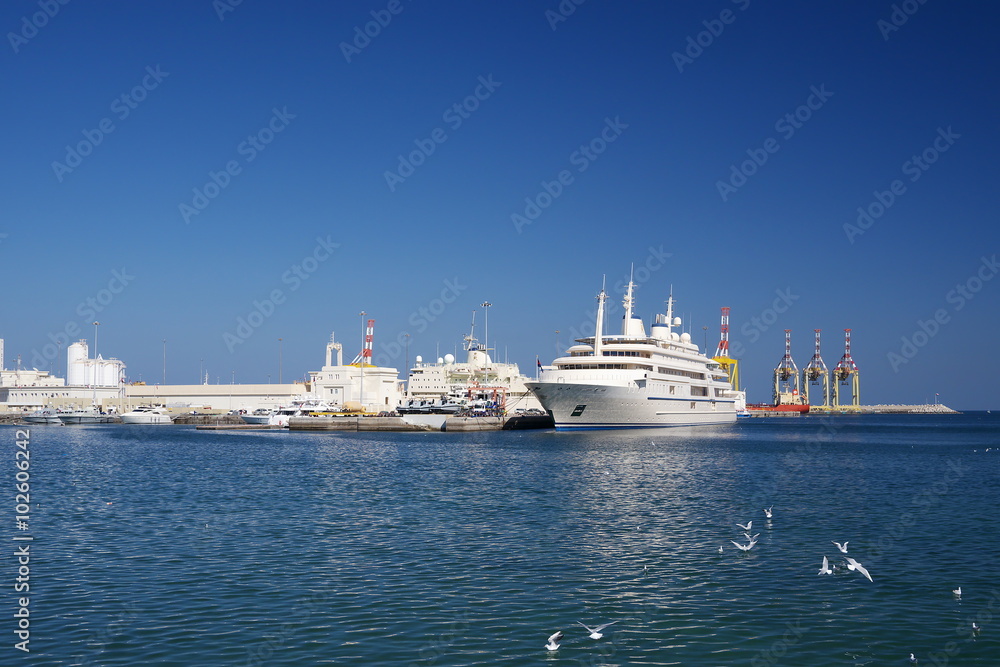 Port Sultan Qaboos in Muscat