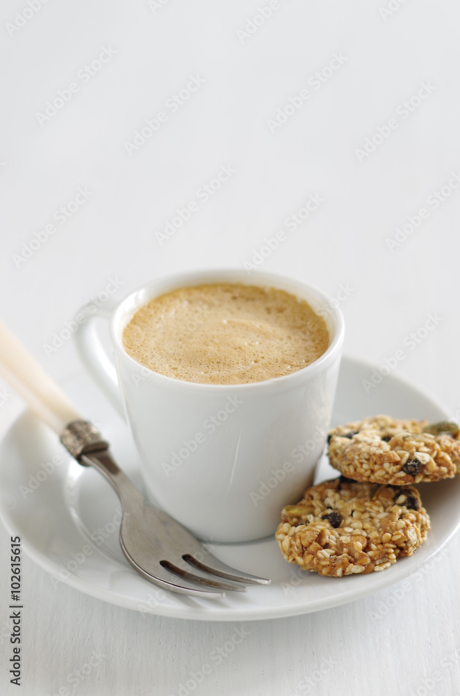 Haferflockenkekse und Kaffee Haferflockenkekse und Kaffee