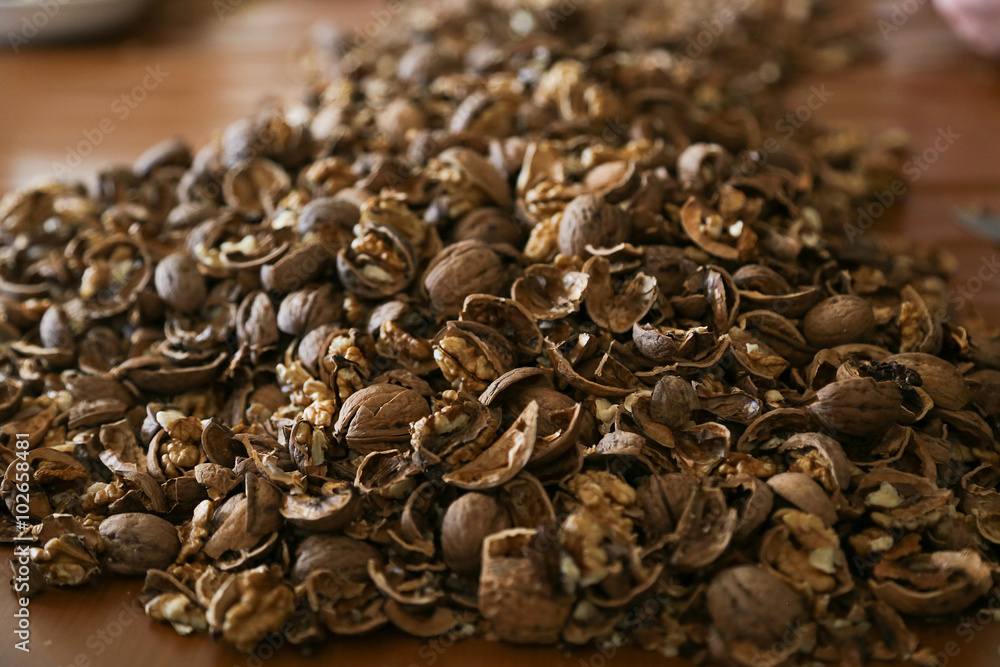 Obraz premium Casser des noix