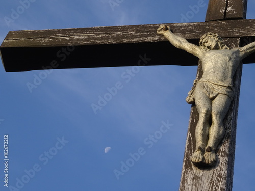 Slika na platnu Jesus Christ crucified with a moon in the background