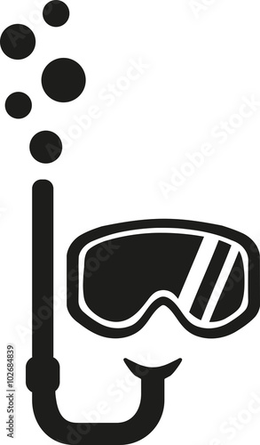 Snorkel mask with snorkel and bubbles